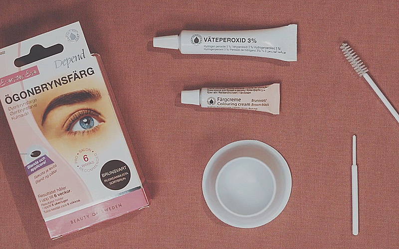 Färga ögonbryn 1