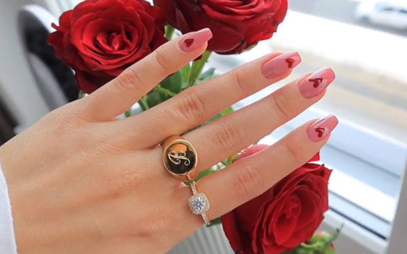 Nail Art Valentines Manicure 4