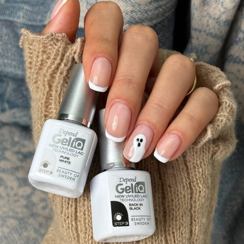 Spooky nails